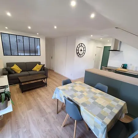 Meuble De Tourisme 2 Aix Les Bains Apartment *